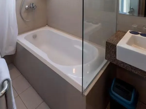 Aparthotel Mactan Newtown With Free Airport Pickup